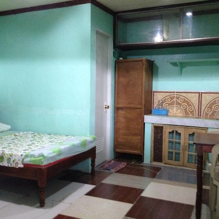 Dhayne Pension Puerto Princesa Habitación foto